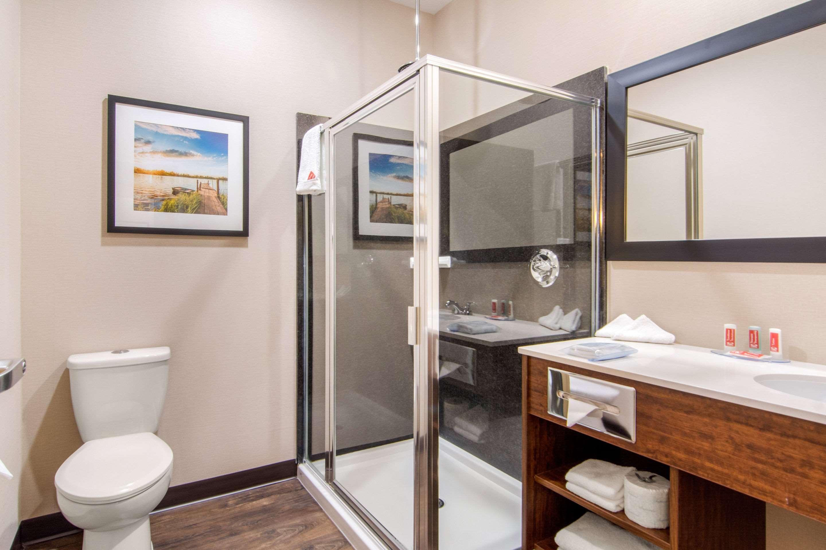 Econo Lodge Fox Creek Екстер'єр фото