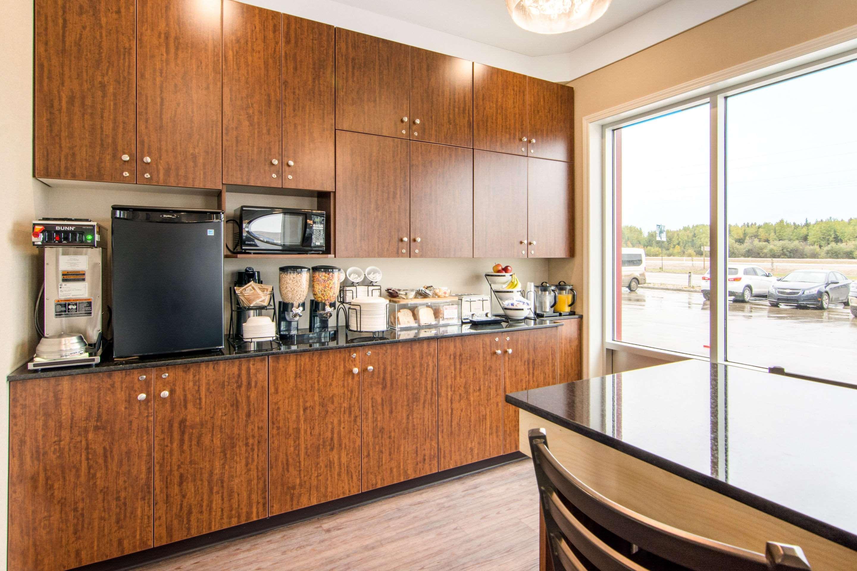 Econo Lodge Fox Creek Екстер'єр фото