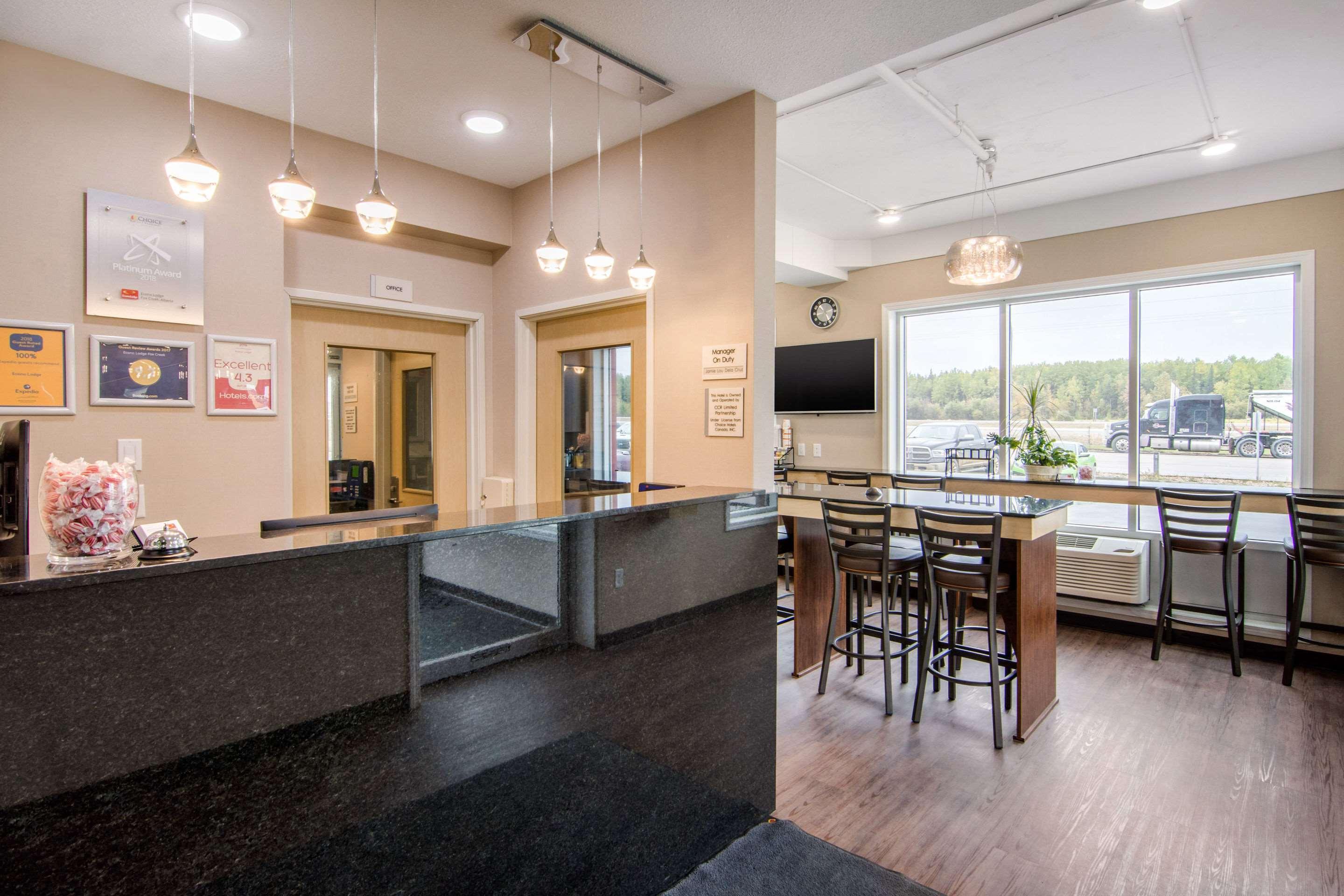 Econo Lodge Fox Creek Екстер'єр фото
