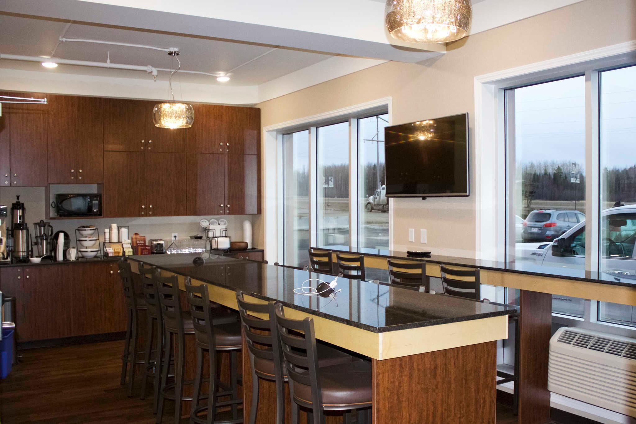Econo Lodge Fox Creek Екстер'єр фото
