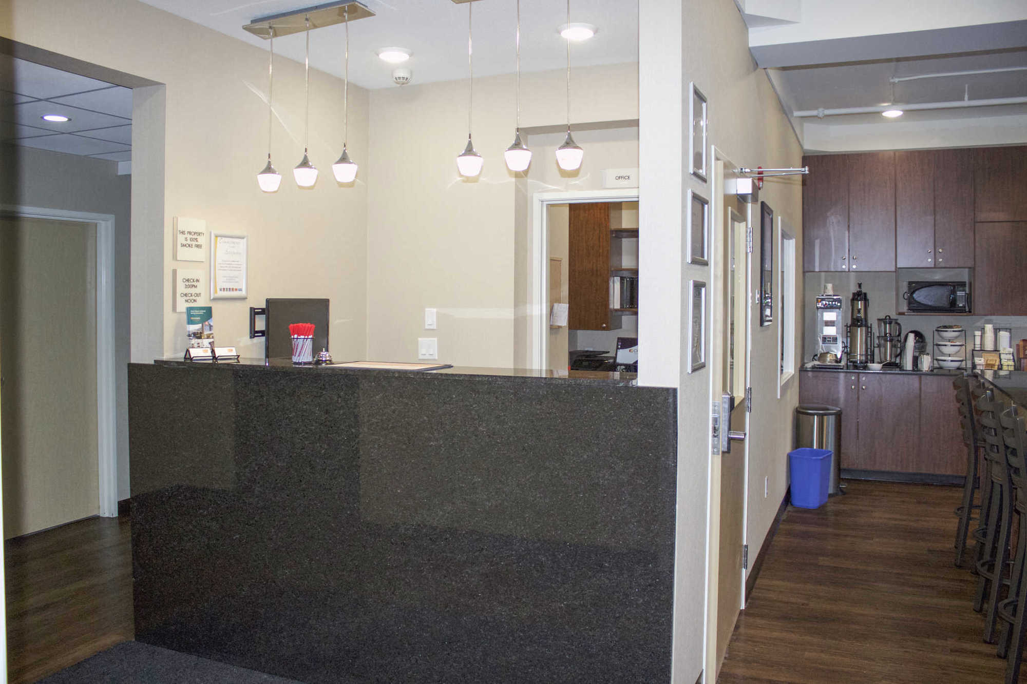 Econo Lodge Fox Creek Інтер'єр фото